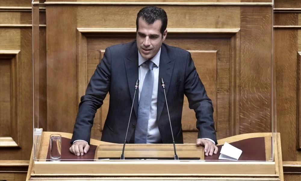 Θάνος Πλεύρης: Τι είπε για την «Όμικρον» και για νέα μέτρα